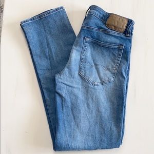 American Eagle Straight Leg Jean 30X34